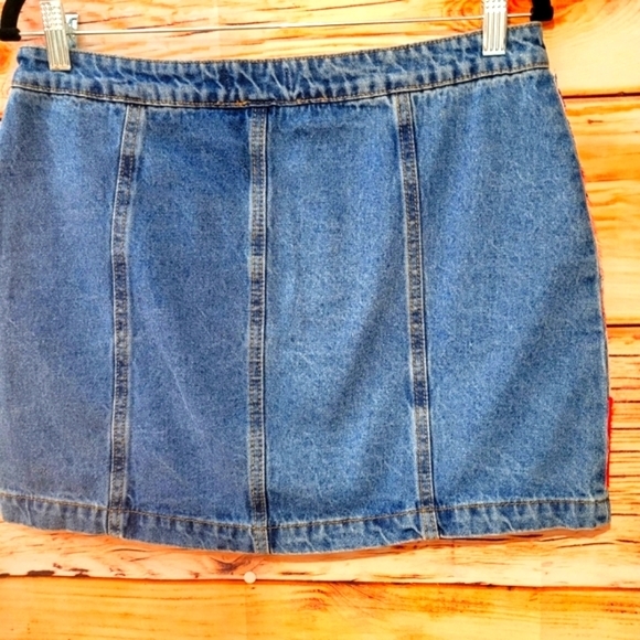 Upcycled☆Handmade Beautifully Embroidered Forever 21~Silk Patch Mini Skirt Sz 29 - Picture 10 of 13